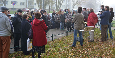 2014 11 10 stolperstein sara reisel weinberg gruppenbild